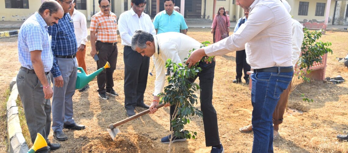 plantation-by-honble-vice-chancellor-and-teachers-of-the-university-on-the-auspicious-occasion-of-22nd-foundation-day-25-10-2023-of-duvasu-mathura