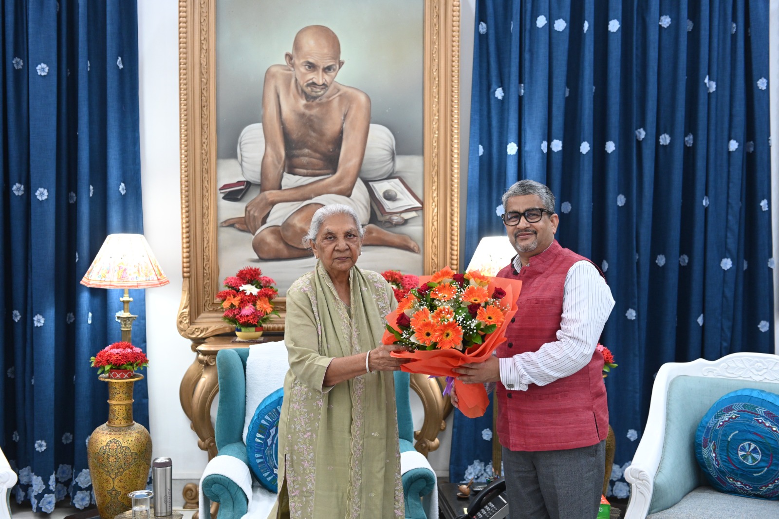 On 13.09.2025, the Vice Chancellor of the University, Dr. Abhijit Mitra met the Hon’ble Governor of Uttar Pradesh and Chancellor of the University Smt. Anandiben Patel at Rajbhavan, Lucknow and apprised about the activities of the University.