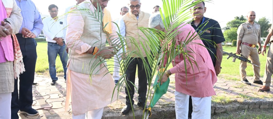 109th-birth-anniversary-of-pandit-deendayal-upadhyaya-ji-was-celebrated-by-the-veterinary-university-mathura