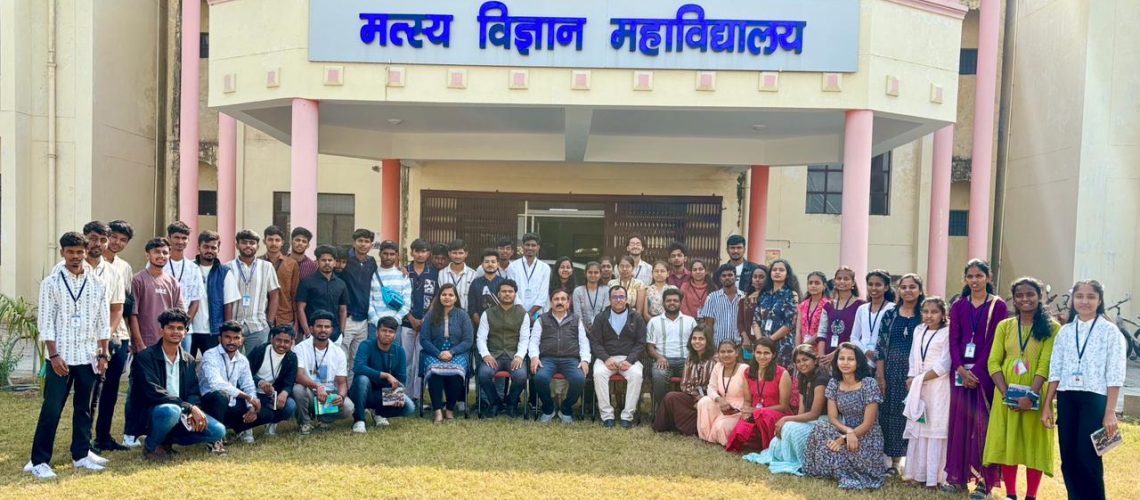 mangalore-karnataka-during-their-educational-tour-to-the-college-of-fisheries-science-duvasu-mathura-on-26-nov-2025